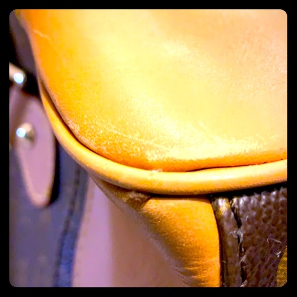 Authentic LV  Monogram Beverly GM Expandable Bag - Picture 7 of 8